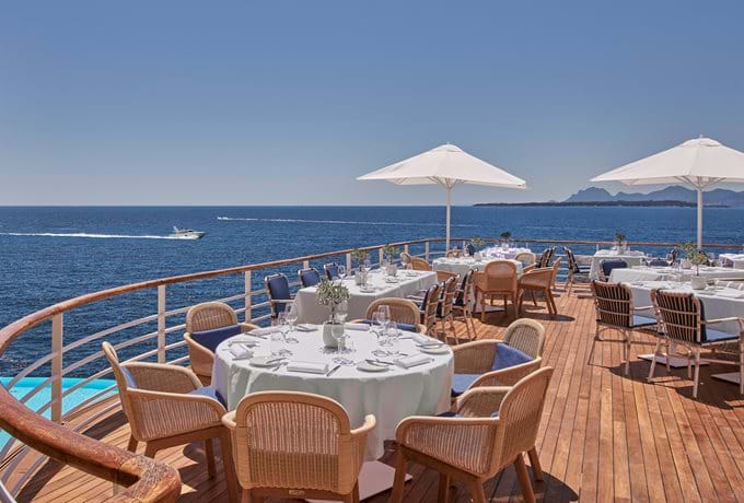 Hotel_du_cap_Eden_Roc_Restaurant_What-To-Do-Riviera